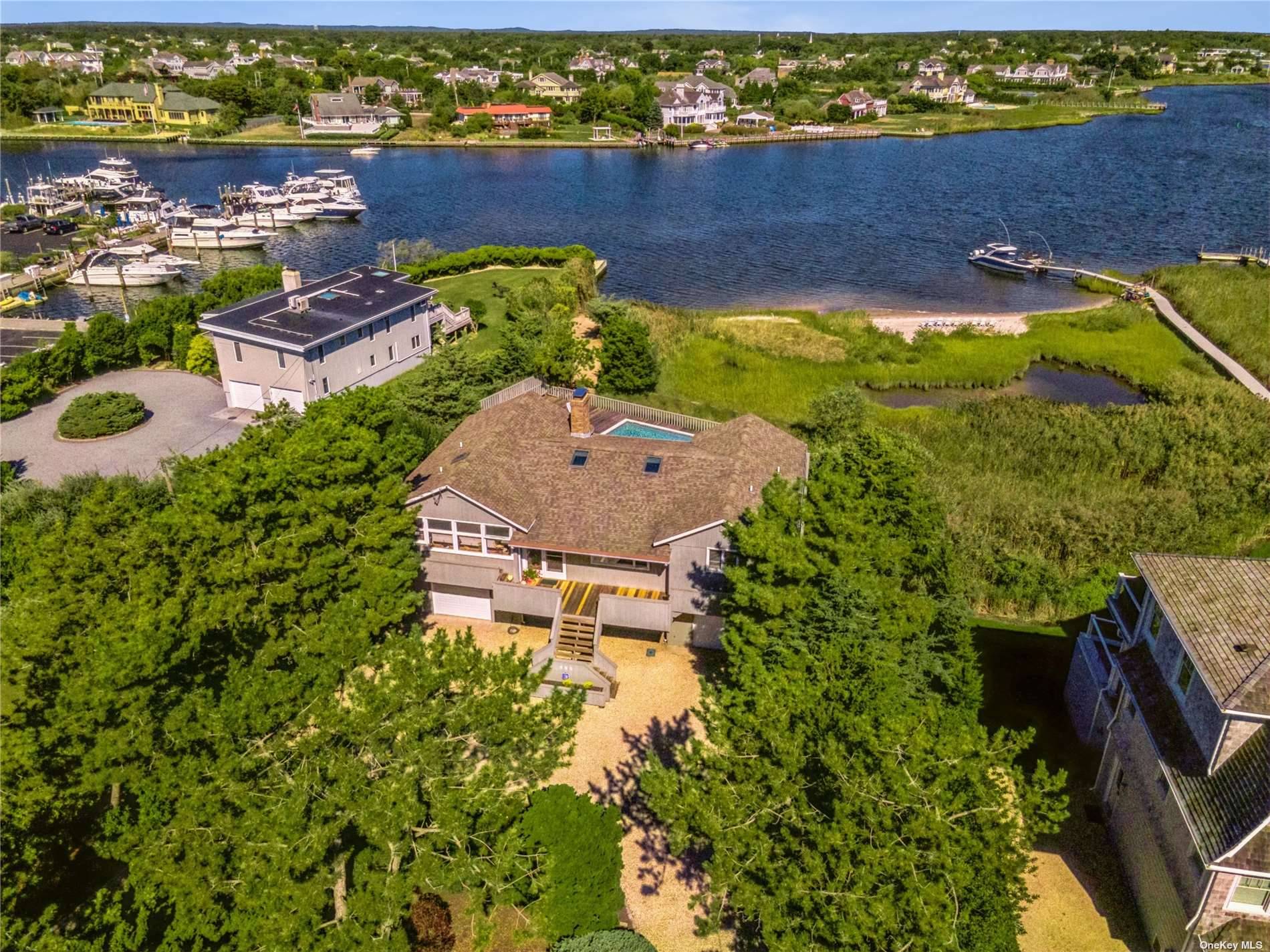 First offering Coveted location between the bridges on Moneybogue Bay.