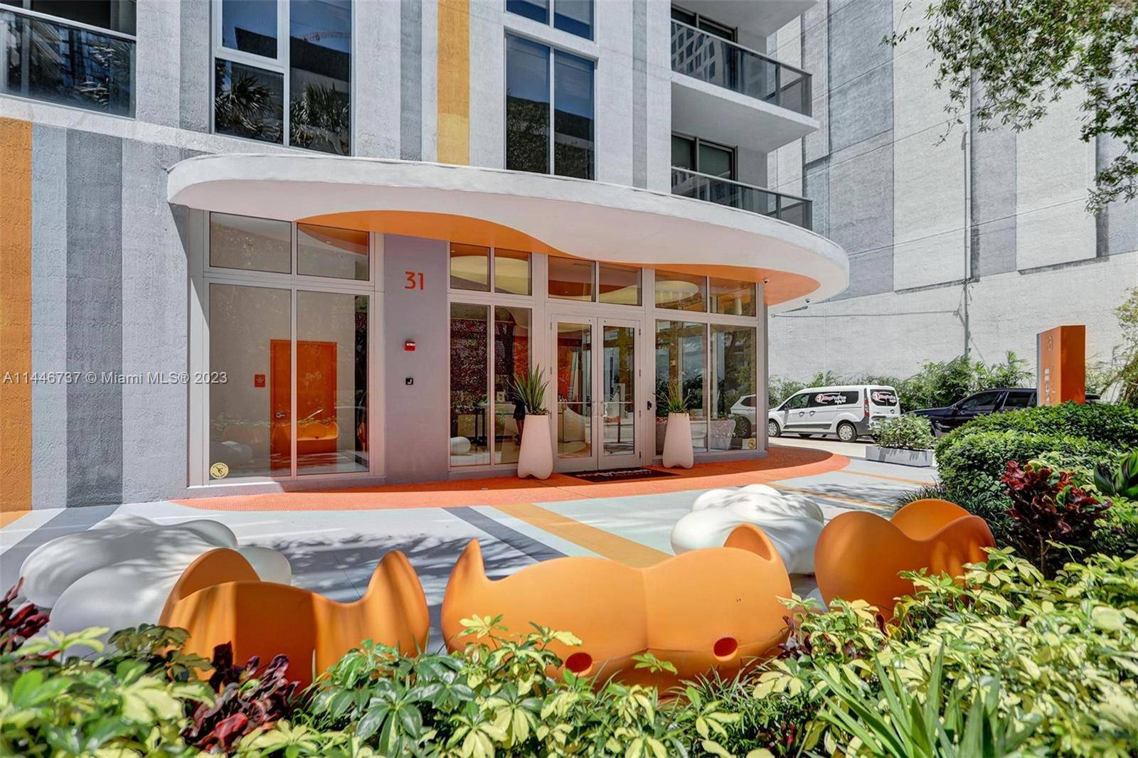 Welcome to Mybrickell, where luxury living meets urban convenience.