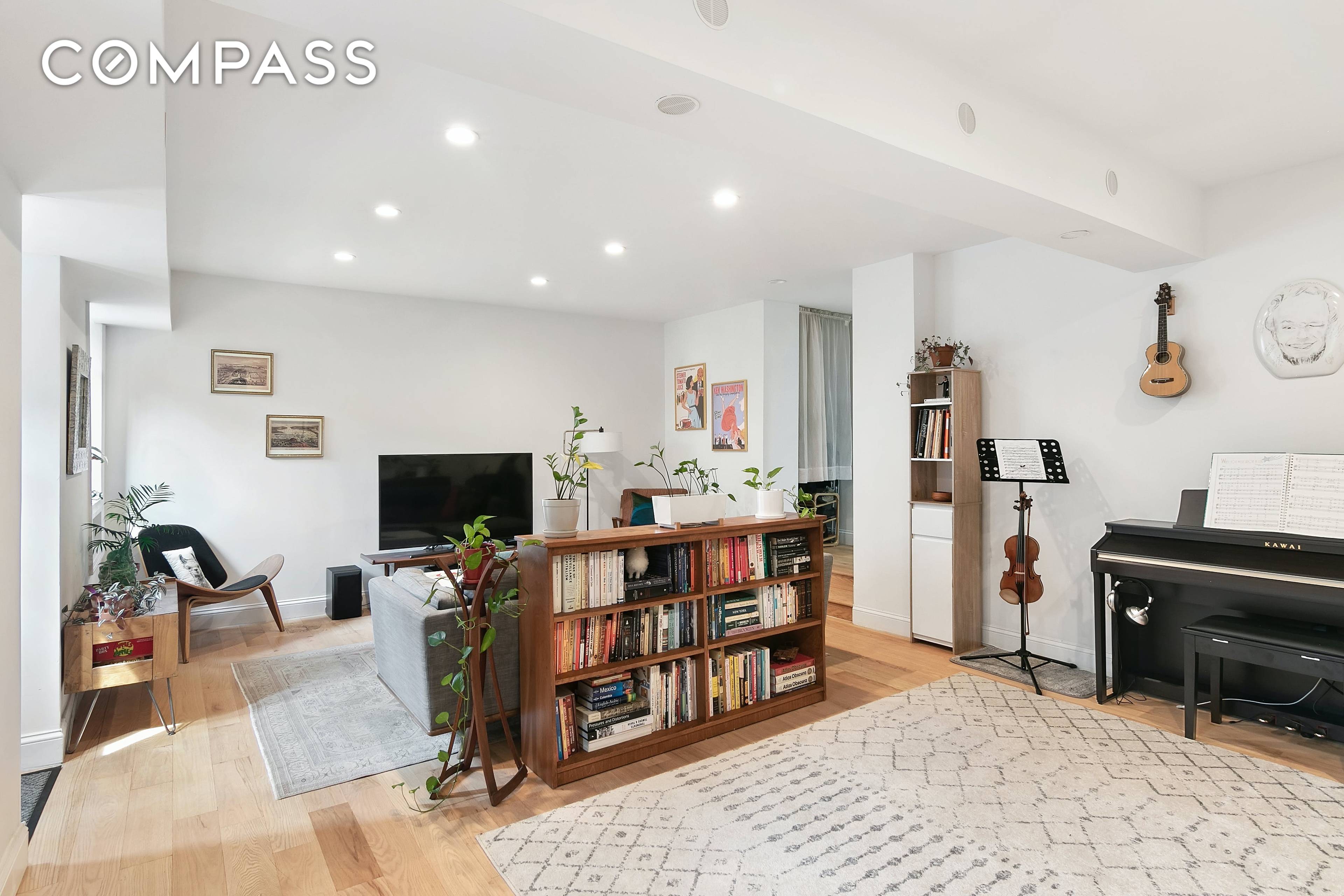 430 Clinton Ave, unit 1G is located in a beautiful pre war building on a landmark block right on the boarder of Clinton Hill and Fort Greene.