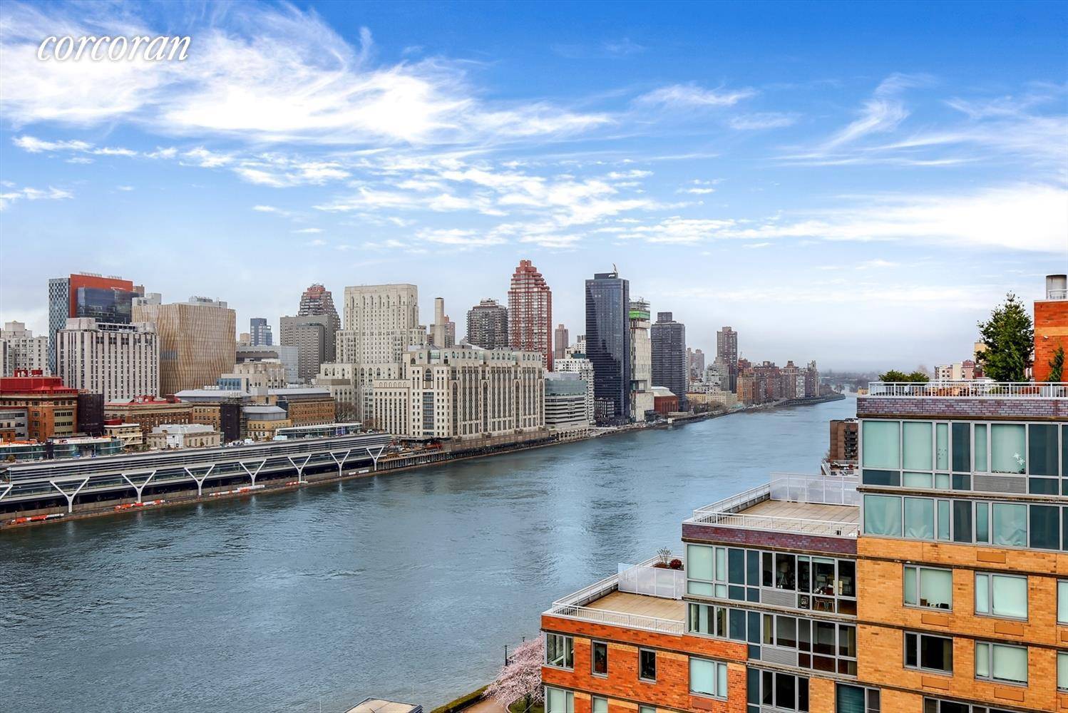 Extremely Rare 2 Bedroom 2 Bathroom Penthouse with 12ft Ceilings, Manhattan amp ; River Views, and a Huge Storage Bin At Additional Cost in the Most Desirable Condo Building on ...