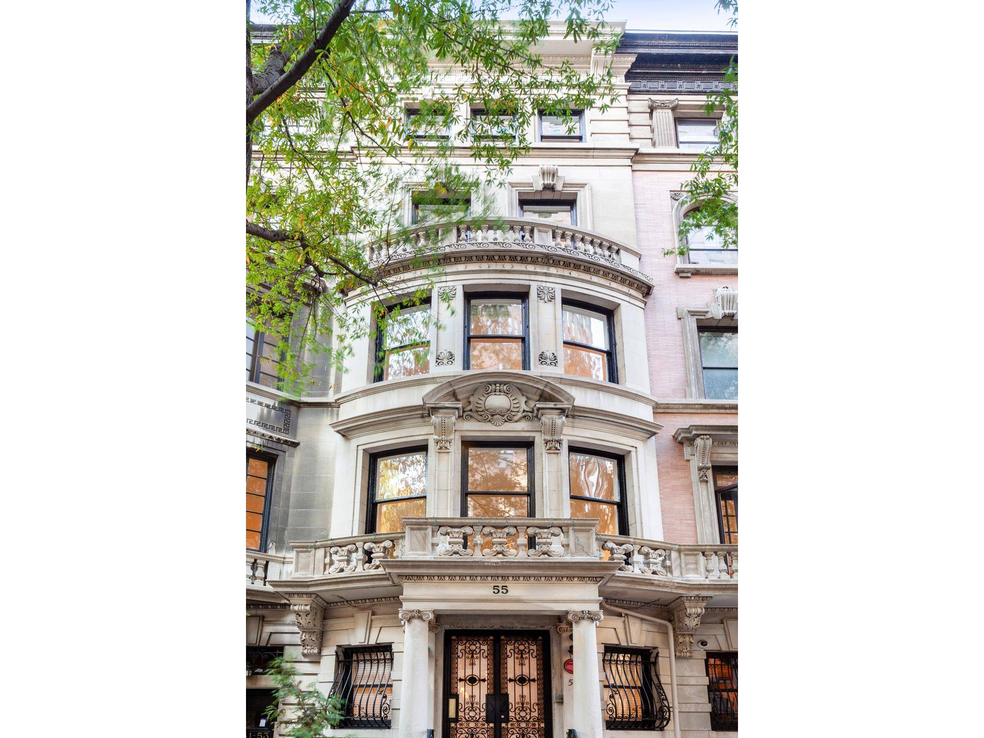 A landmark of the utmost pedigree, this five story single family townhouse was once the New York residence of diplomat, humanitarian and First Lady of the United States, Eleanor Roosevelt.