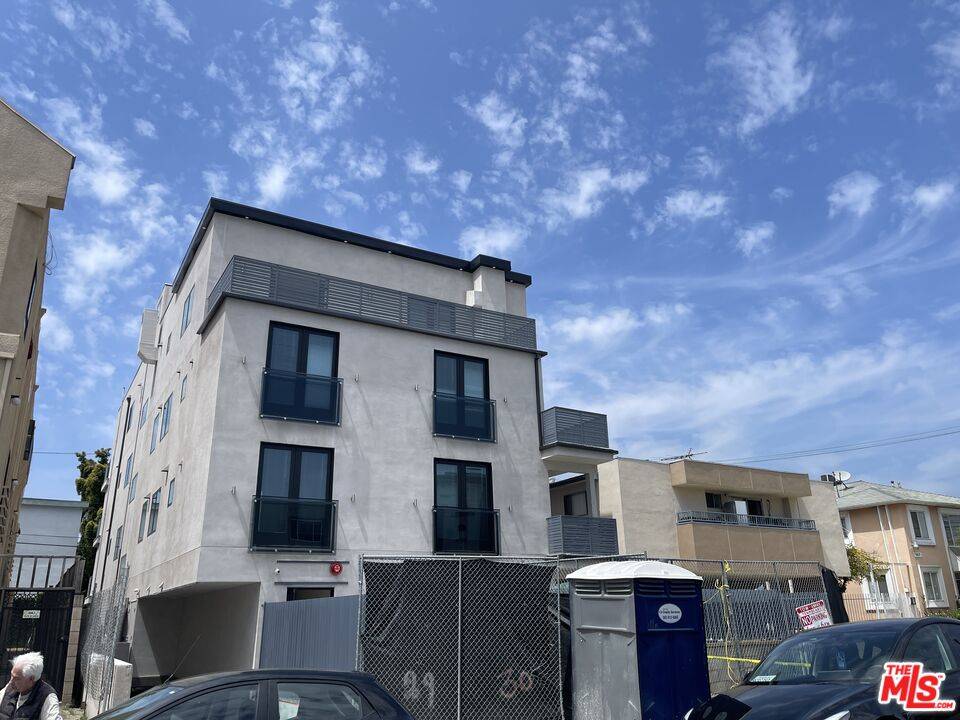 1427 S Bedford St 4BR Beverlywood La