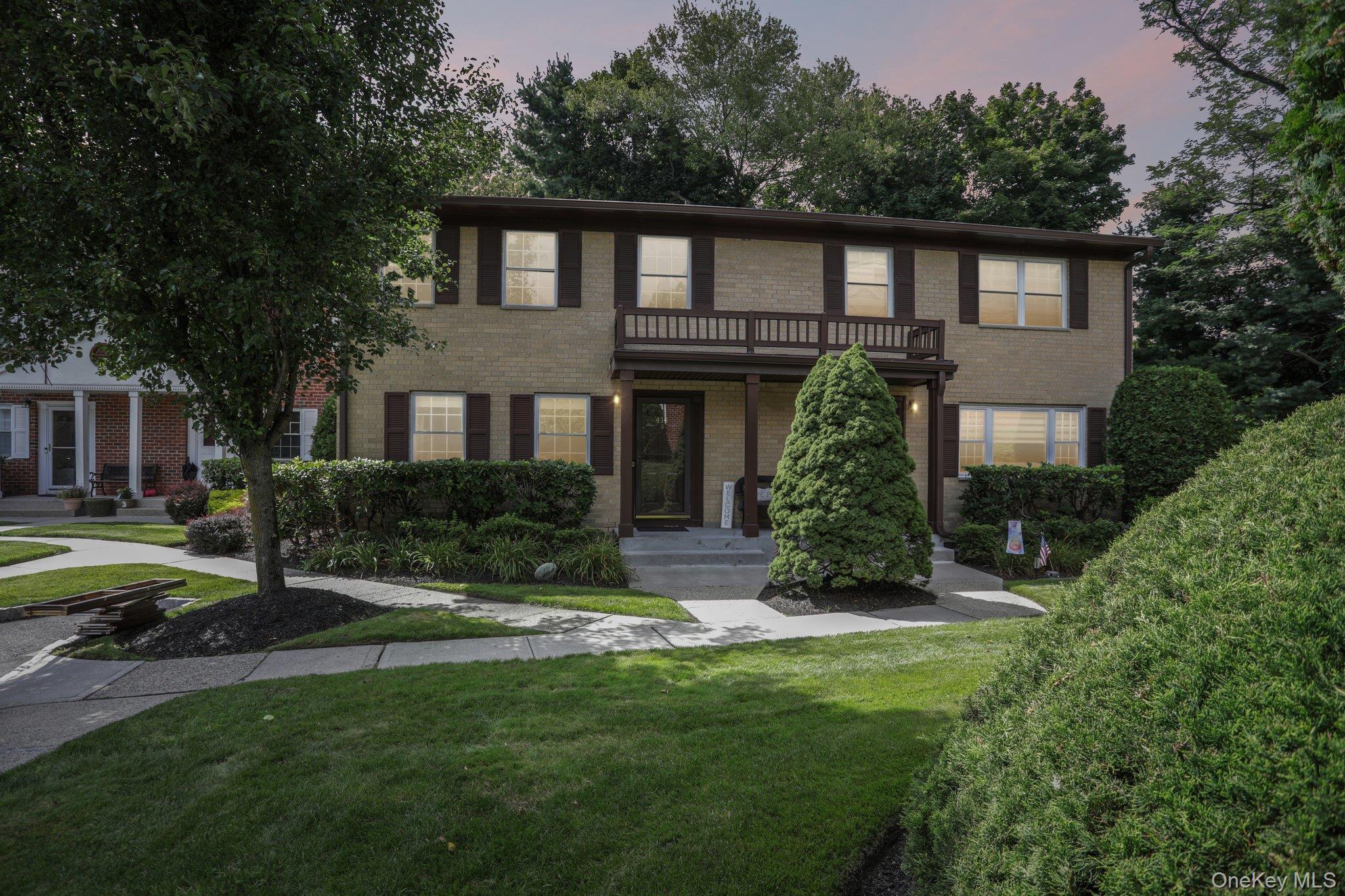 Left side - This is the most private and desirable section of The Knolls. Located in the rear corner of the complex, with parking at your front door a