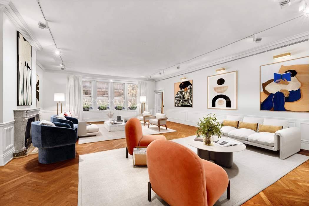 Welcome this magnificent full floor apartment at 485 Park Avenue.