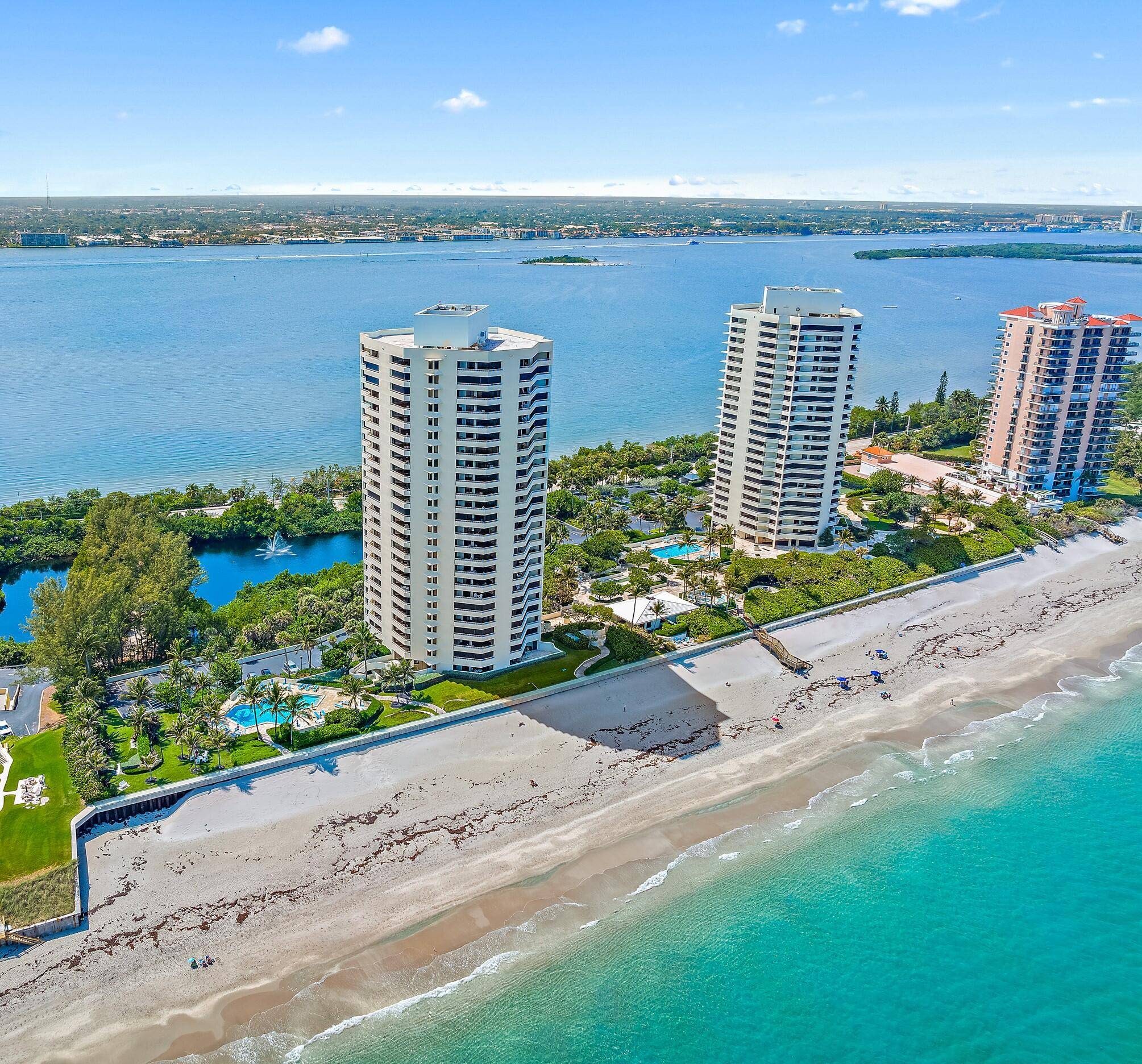 Look no further for your annual rental on Singer Island !
