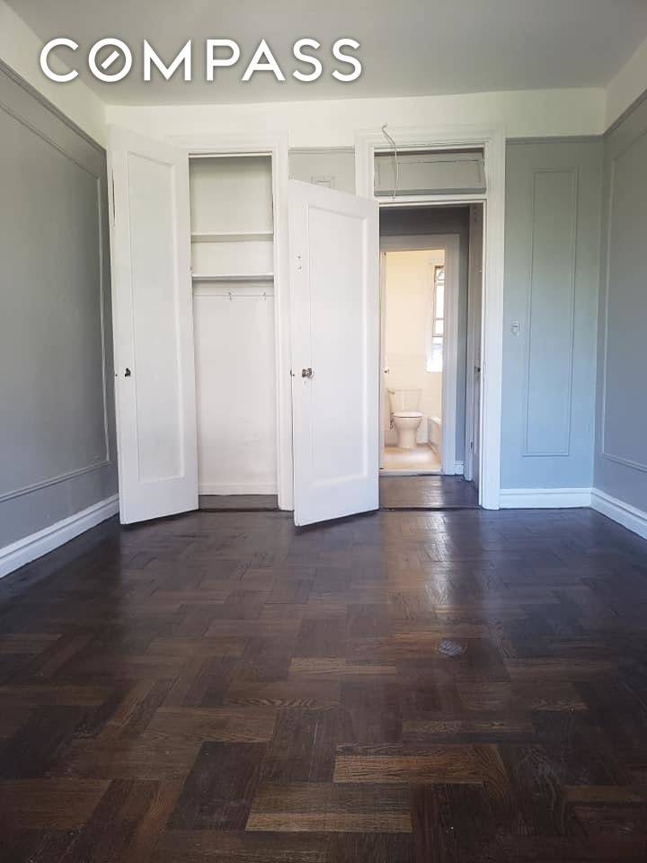 New Renovated 2 bedroom 3 4 minutes to 4 train PETS WELCOME 1 King size bedroom fits large dresser, desk and more Large closet 1 King size bedrooms with closet ...