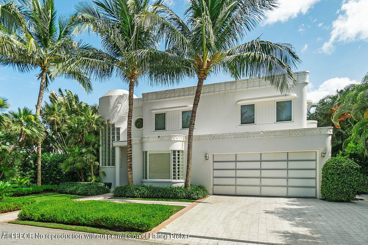 Located on the sizzling North end of Palm Beach, this turnkey Art Deco home built in 2013 is a seasonal favorite.