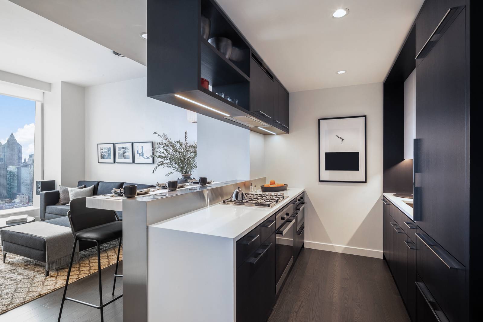 ONE MANHATTAN SQUARE OFFERS ONE OF THE LAST 20 YEAR TAX ABATEMENTS AVAILABLE IN NEW YORK CITY Residence 11P is a 723 square foot one bedroom, one bathroom with an ...