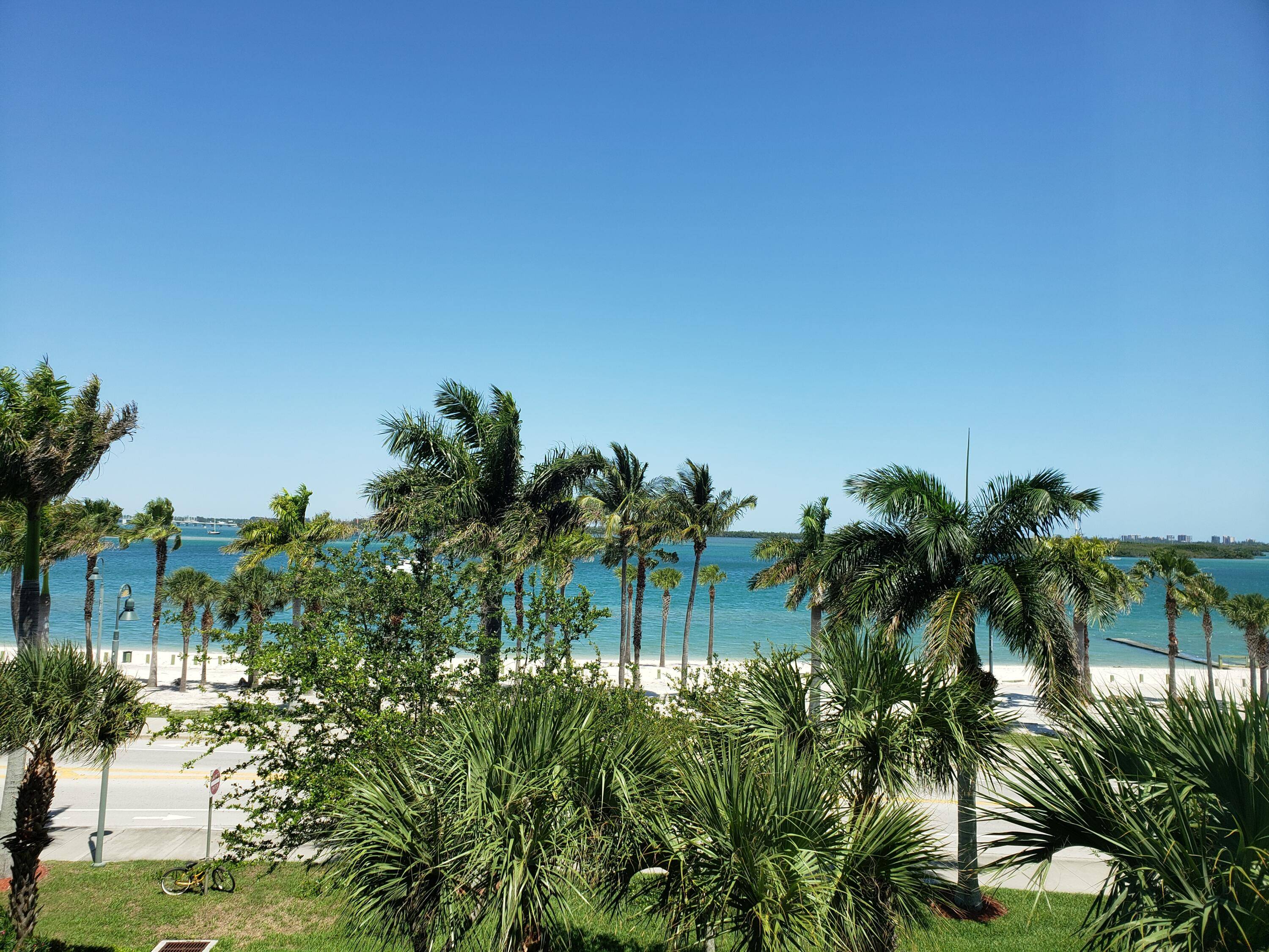 PERFECT third floor condo overlooking the gorgeous Fort Pierce Inlet !
