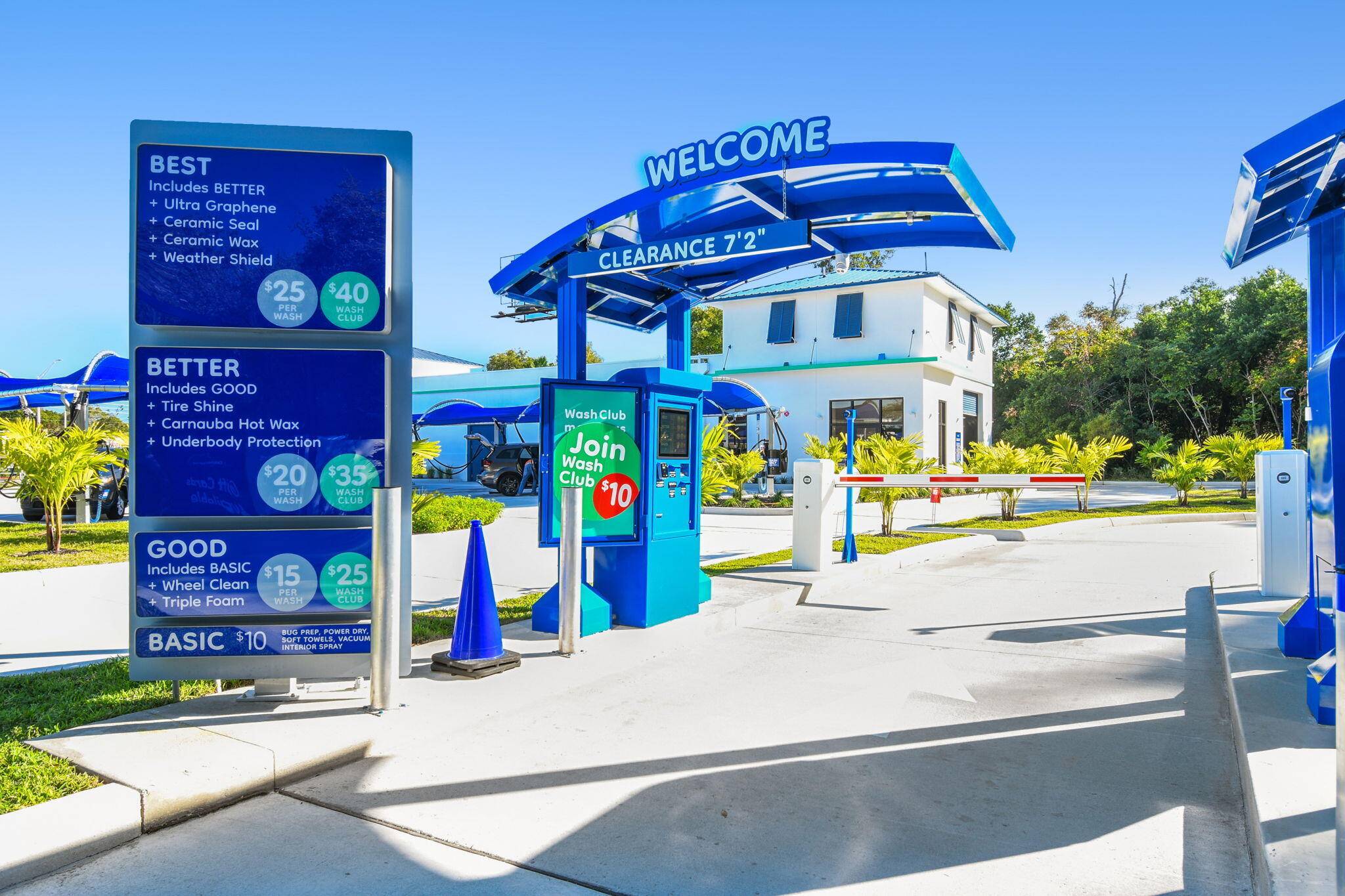 Discover the epitome of modern car care with this brand new express car wash facility located at 35952 US Hwy 19 N, Palm Harbor, FL 34684.