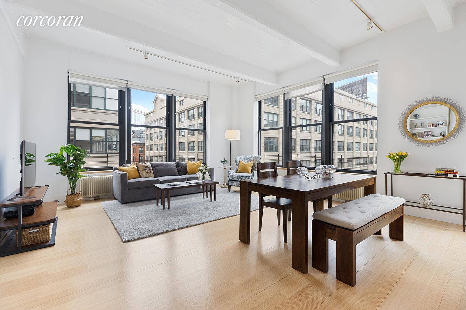 Light and bright corner loft, featuring two bedroom suites and a large office currently used as a third bedroom, generously sprawled over 1675 sq ft of luxurious, well considered living ...