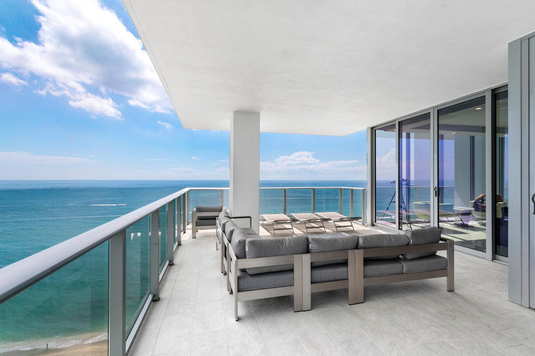 Live in the most luxurious boutique oceanfront building on Singer Island.