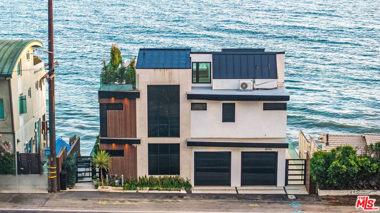 18954   Pacific Coast Hwy 3BR Malibu La