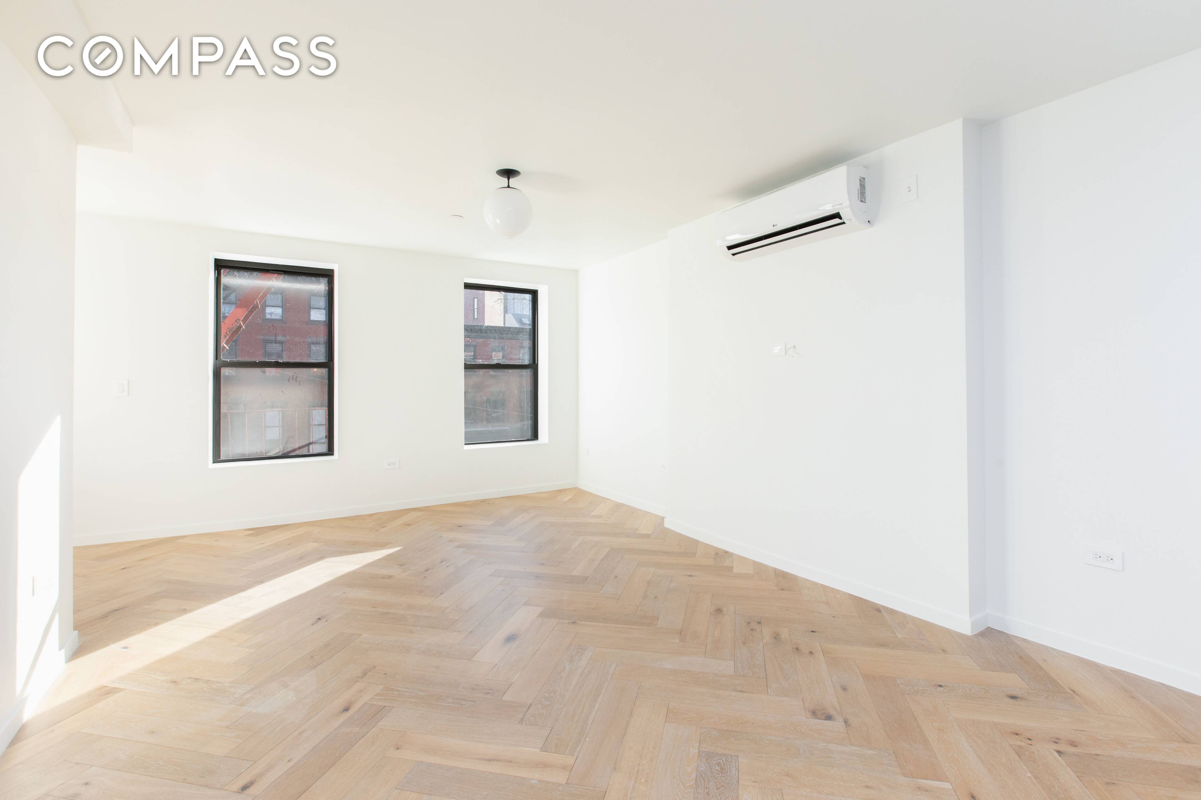Newly renovated 2 bed, 2 bath in prime Fort Greene !