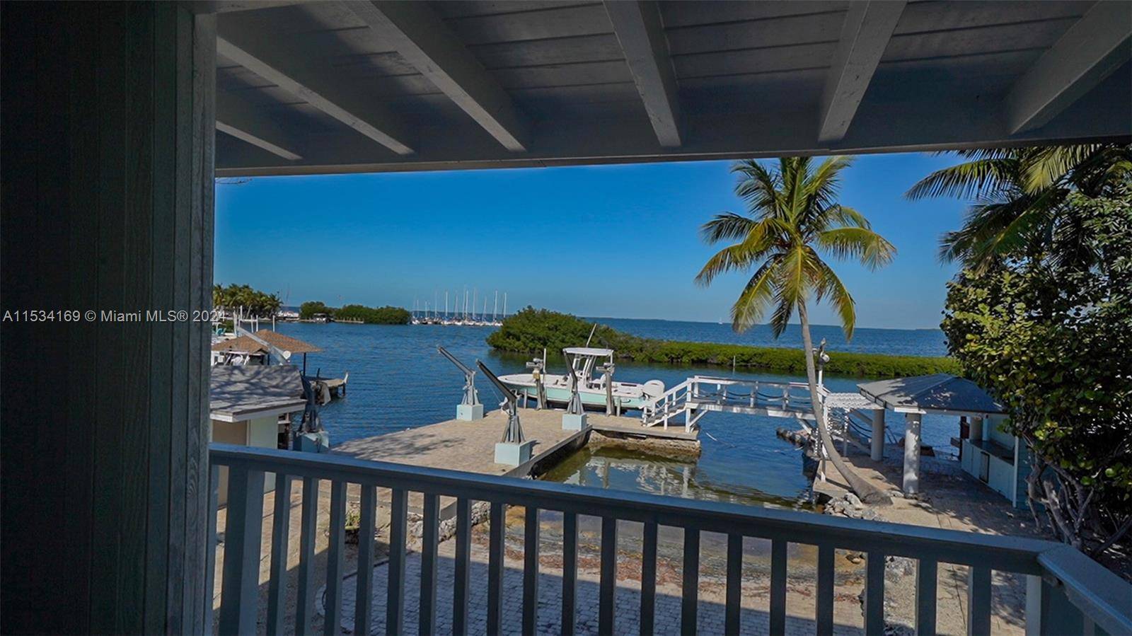 Remarkable 3 2. 5 Bayfront House with 365 days of sunset views.