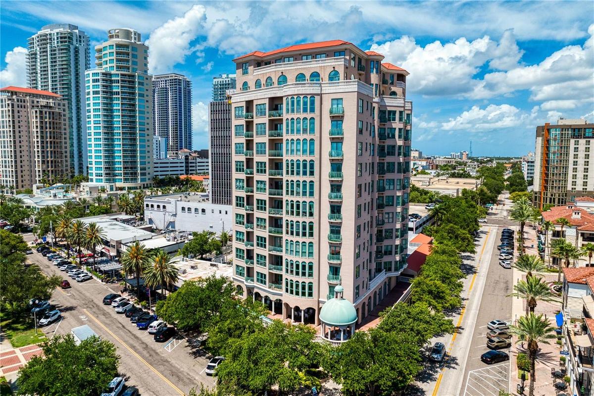 Building front face, downtown