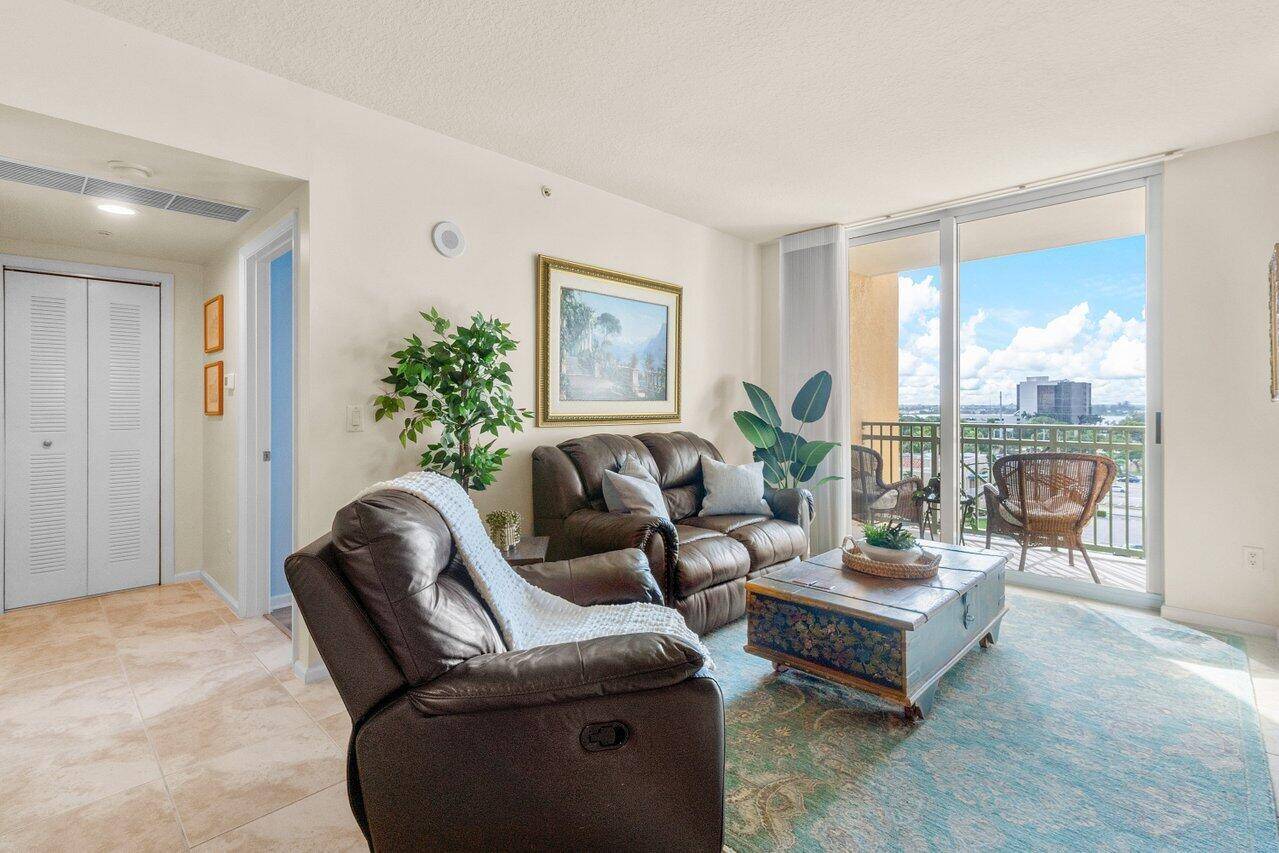 Immerse yourself in the epitome of modern living with this 2 bedroom, 2 bathroom gem, ideally located within a short stroll of The Square formerly CityPlace, premier shopping dining destinations, ...