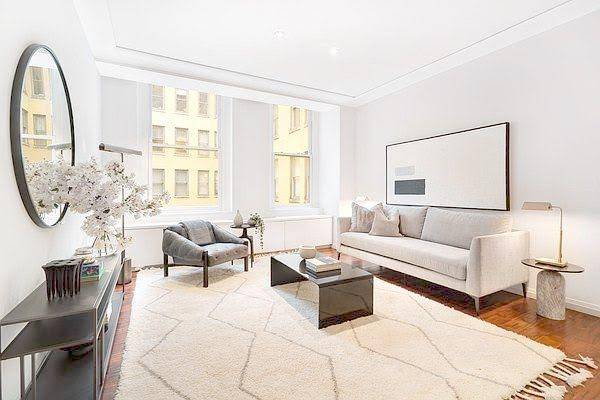 Best Priced One Bedroom in The Cipriani Club Residences on Wall Street !