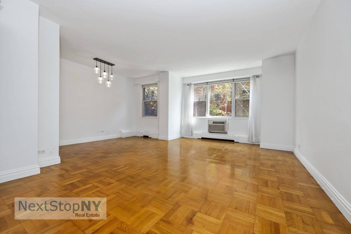As an owner, resident, and broker at 1175 York Avenue, I am pleased to offer this spacious renovated alcove studio apartment which features a 22' x 12'6 living area in ...