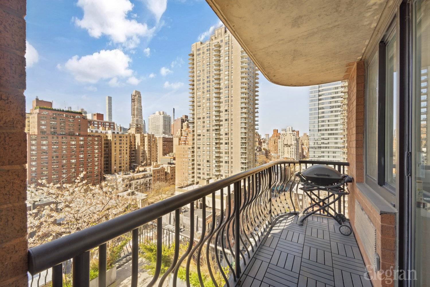 Welcome to your future home in the heart of the Upper East Side !