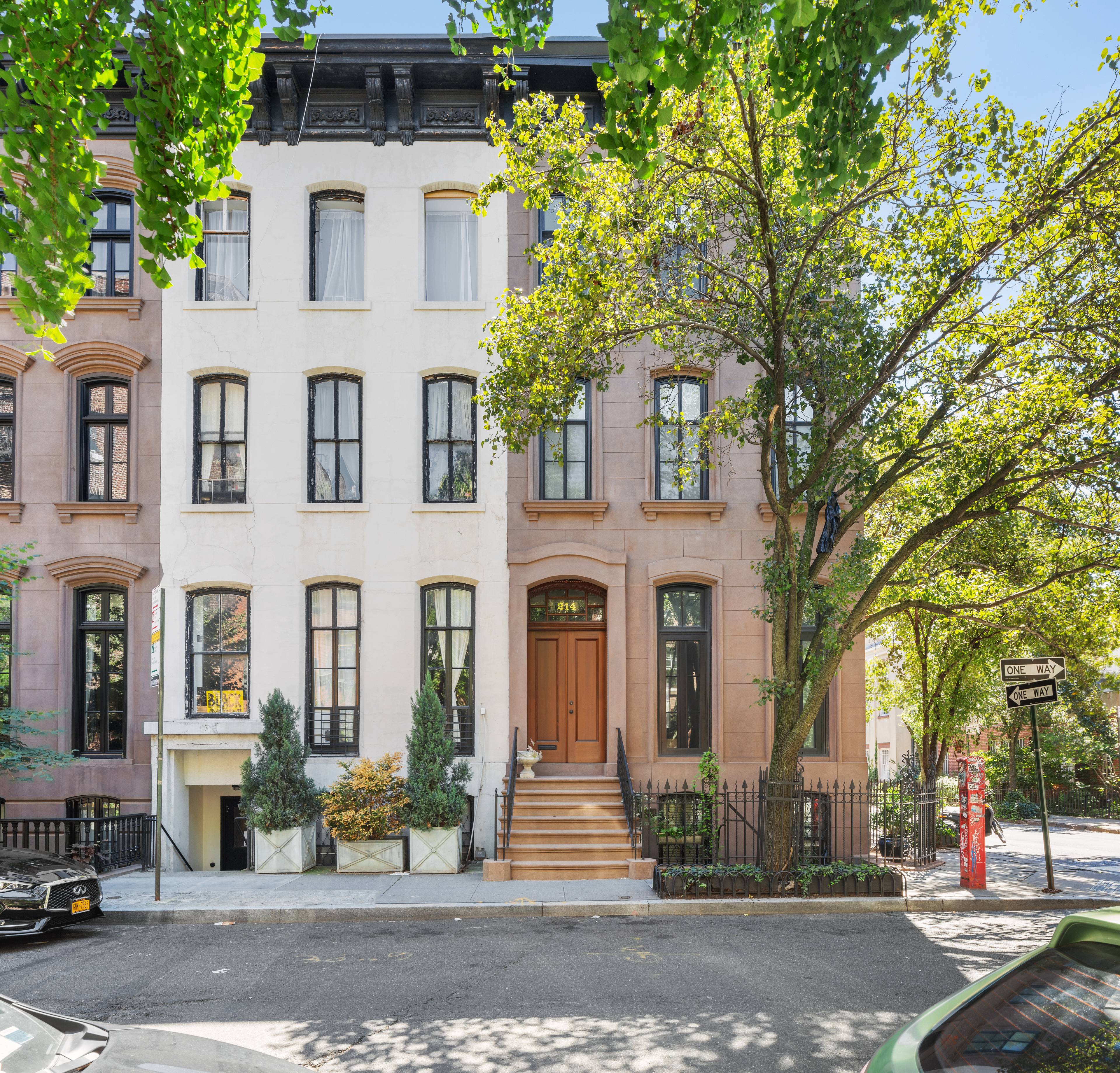 Very rarely does the opportunity to own a corner townhouse in the West Village present itself.