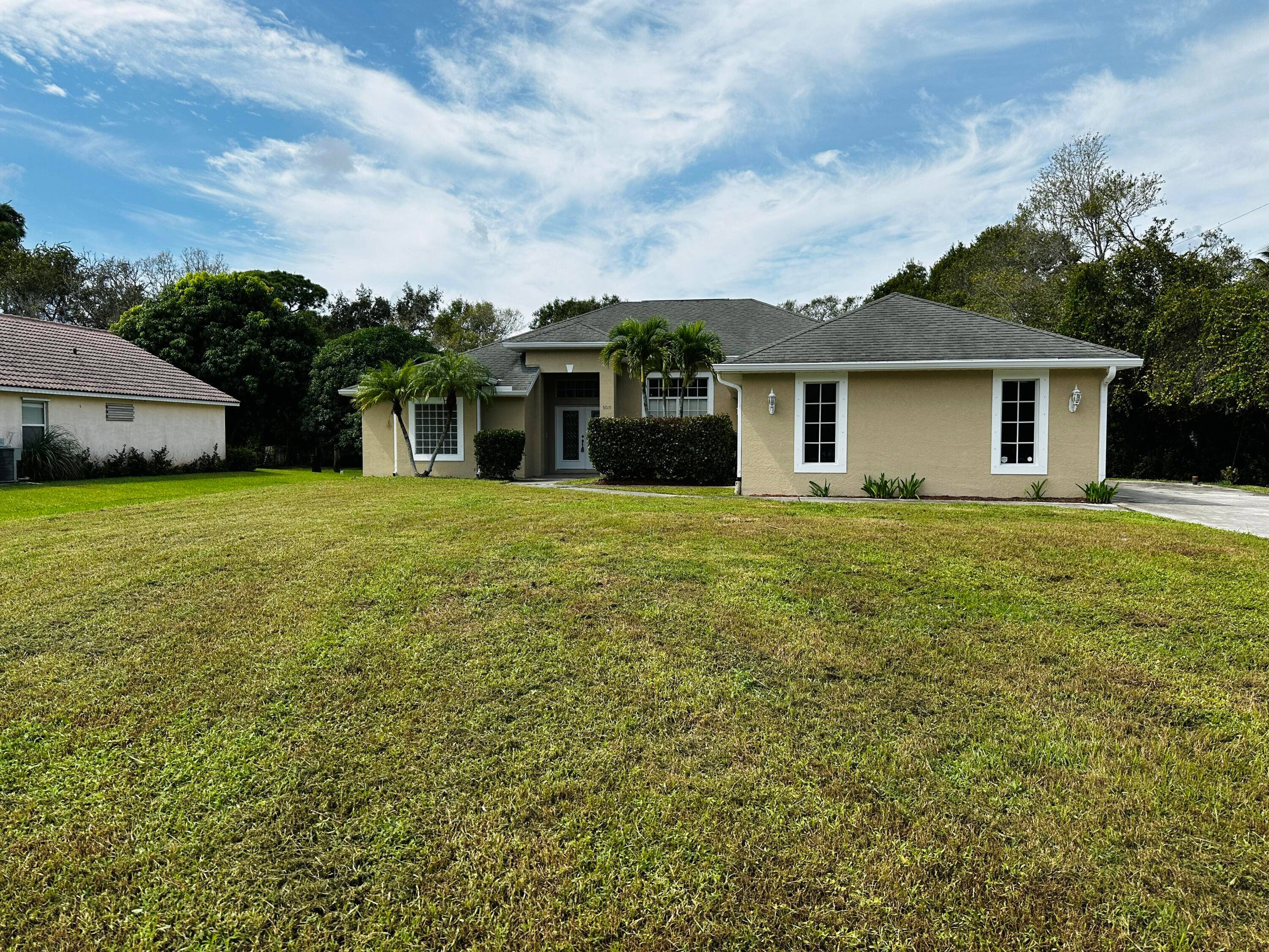 ''Discover Your Dream Home Spacious 4BR, 2BA in Indian River Estates !