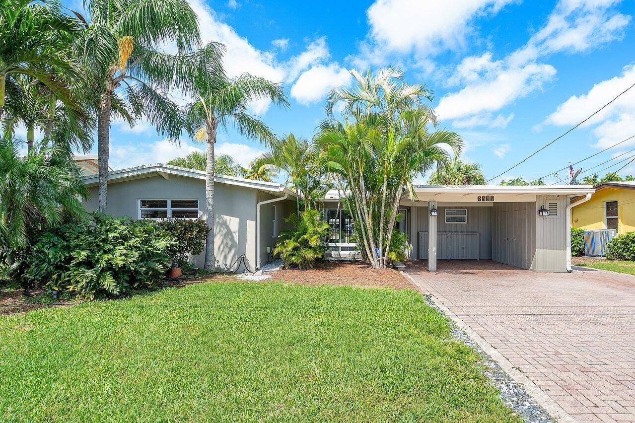 Welcome to your waterfront sanctuary in the heart of Lauderdale Isles.