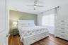 Guest bedroom (2)