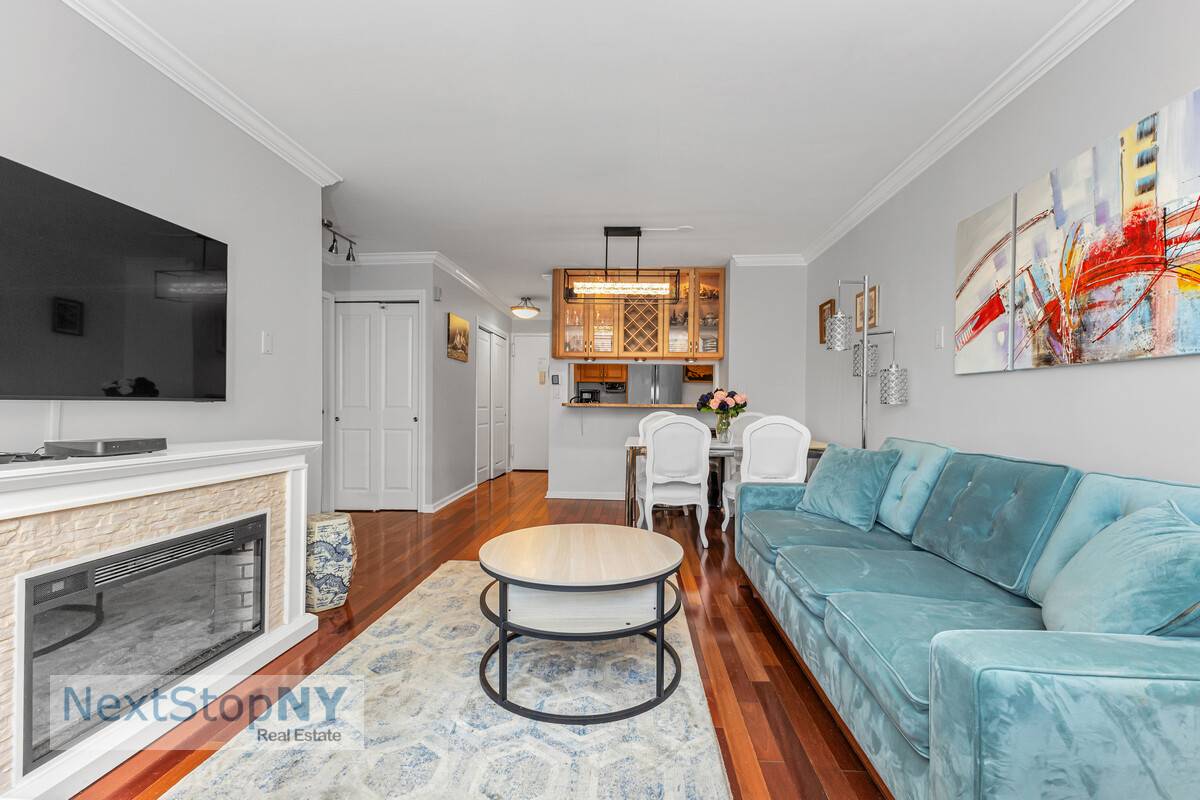 Residence 12HJ at The Brevard Welcome to this expansive and sun splashed two bedroom, two bathroom home in one of Midtown East's most respected full service cooperatives.