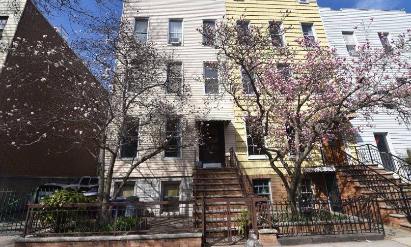 We are proud to present this Massive four Story 3 family on a serene tree lined block in the heart of Greenpoint.