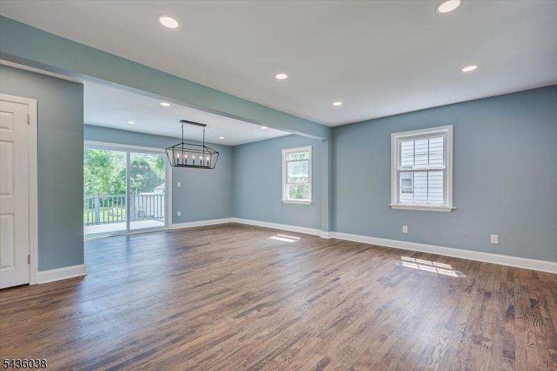 Open Concept Living/Dining Rm