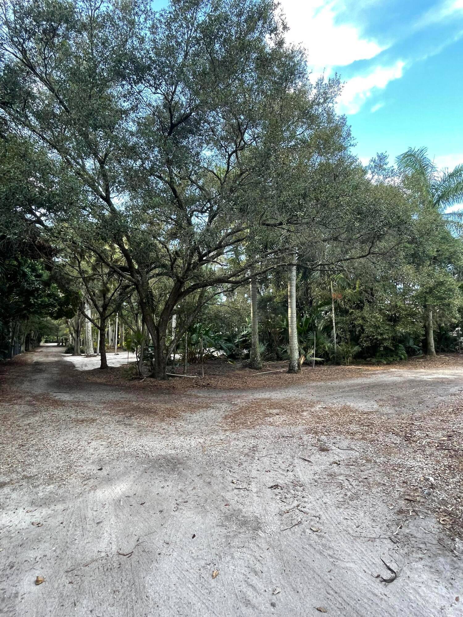 Beautiful 2. 41 acres located in the heart of Davie.