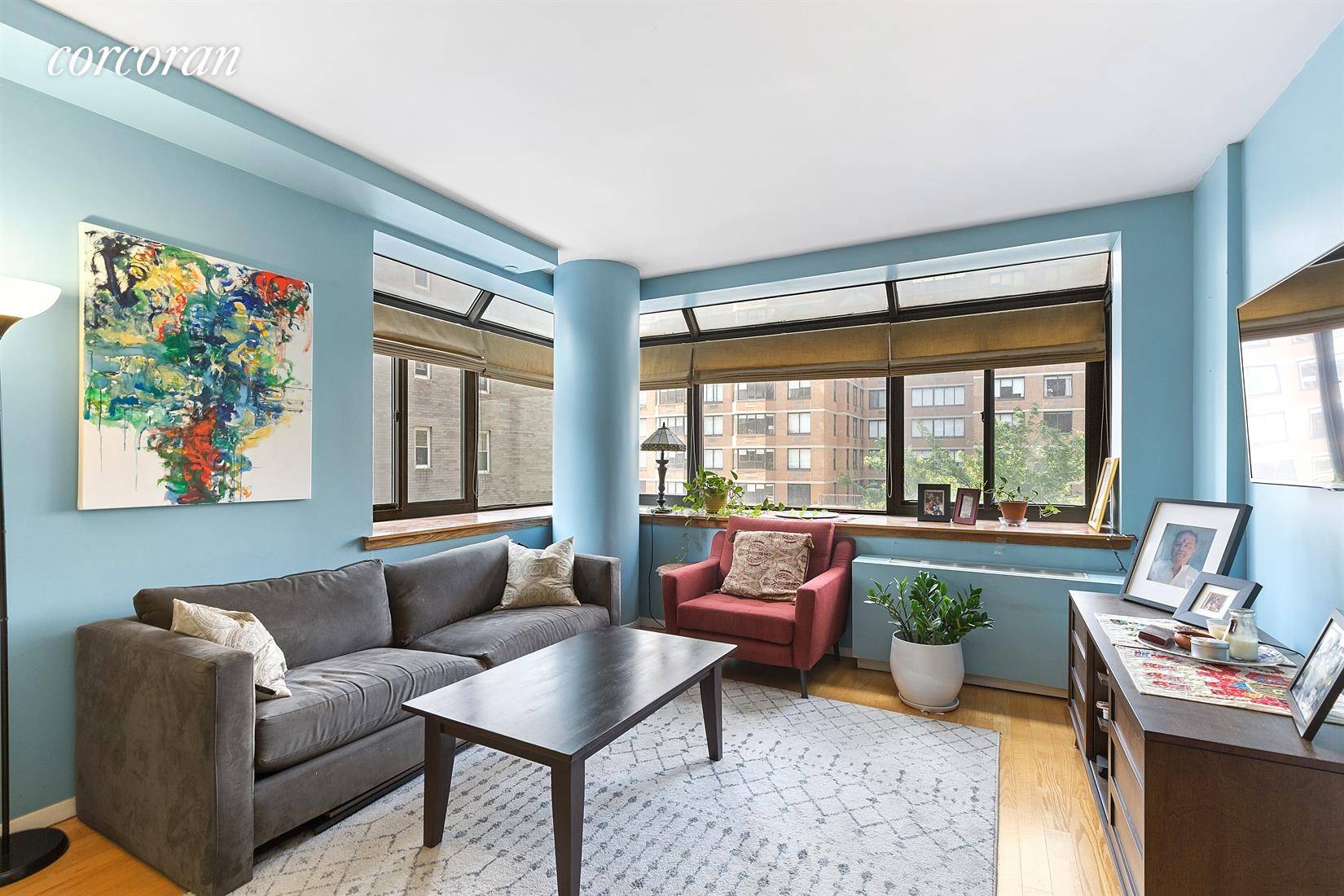 Stunning light filled one bedroom at 157 E 32nd St 4B, in the luxurious full service L'Isola Condominium located in prime Murray Hill between Lexington and Third Avenues.