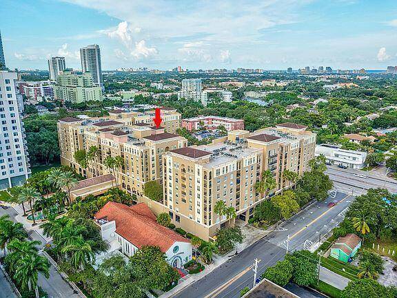 Luxurious 2 Bed, 2 Bath Condo with Stunning Views at Las Olas by the River.