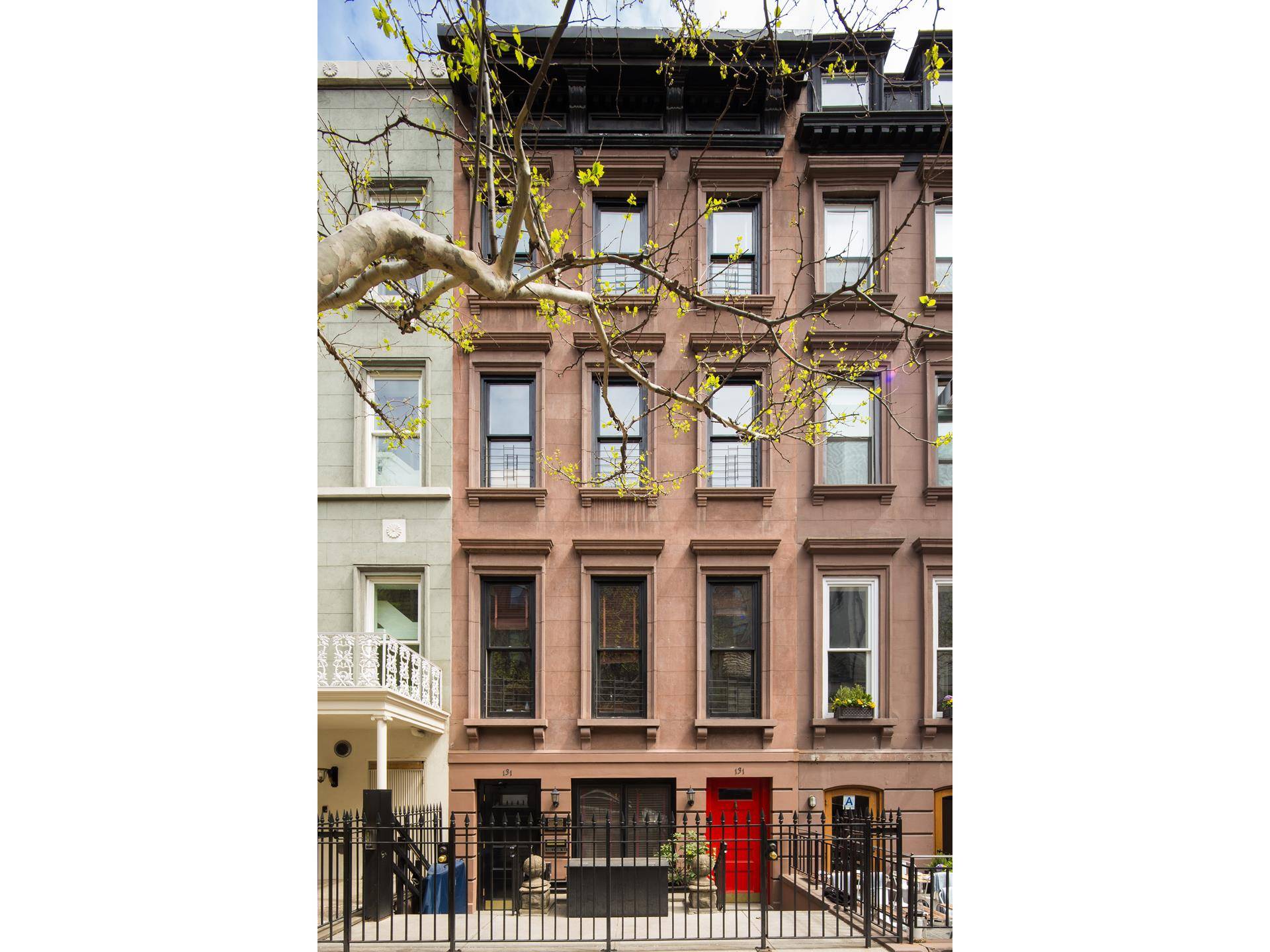 Located on a charming tree lined townhouse block off Park Avenue, this magnificent 20' wide renovated 4 bedroom quadruplex in a five story brownstone has approximately 4, 000 interior square ...