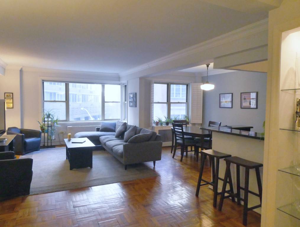 Midtown Sutton Place Junior 4 1bd 1ba Apartment for Sale Welcome to your comfortable and convenient home in the Sutton Place neighborhood on the east side of Manhattan.