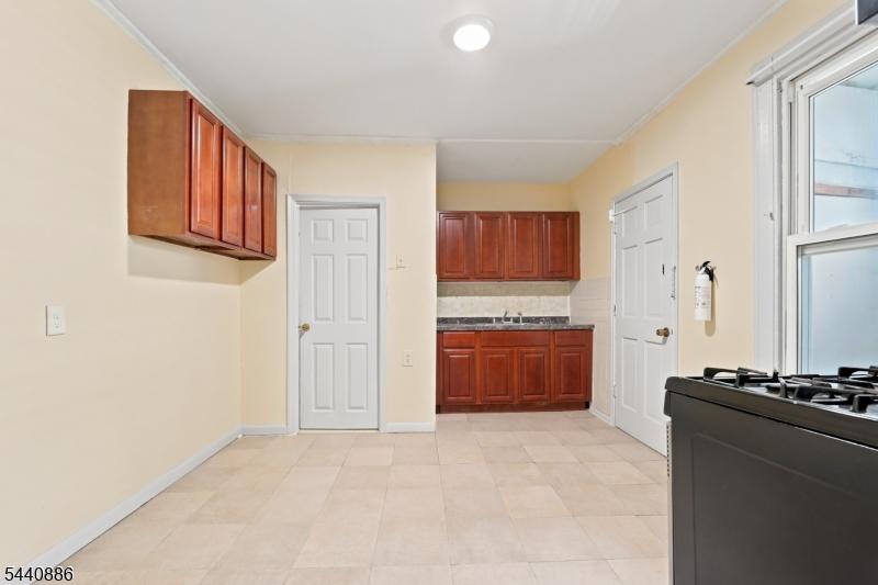 Unit2: Eat in Kitchen