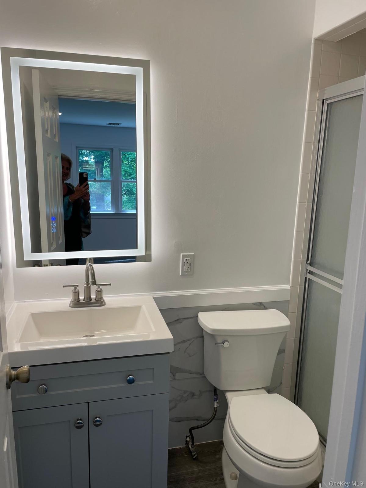 Second bedroom bathroom