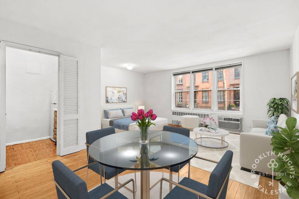 Located in prime Brooklyn heights, this spacious, sunny and quiet alcove studio is just waiting for your personal touch and a little TLC.
