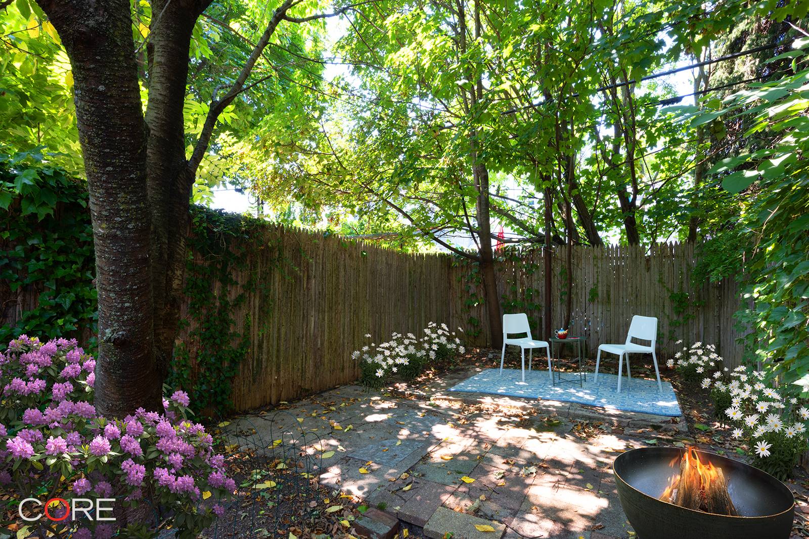 A multi garden oasis awaits you at this mother daughter, 2 3 bedroom, 2 bathroom, attached townhome on a 100 foot deep lot, which is located on a tree lined ...
