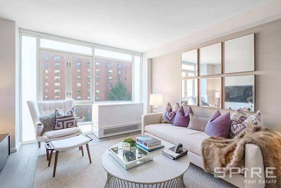 Residence 2F at The CODA Condominium is a spacious and bright 1BD 1BATH with Eastern exposure.