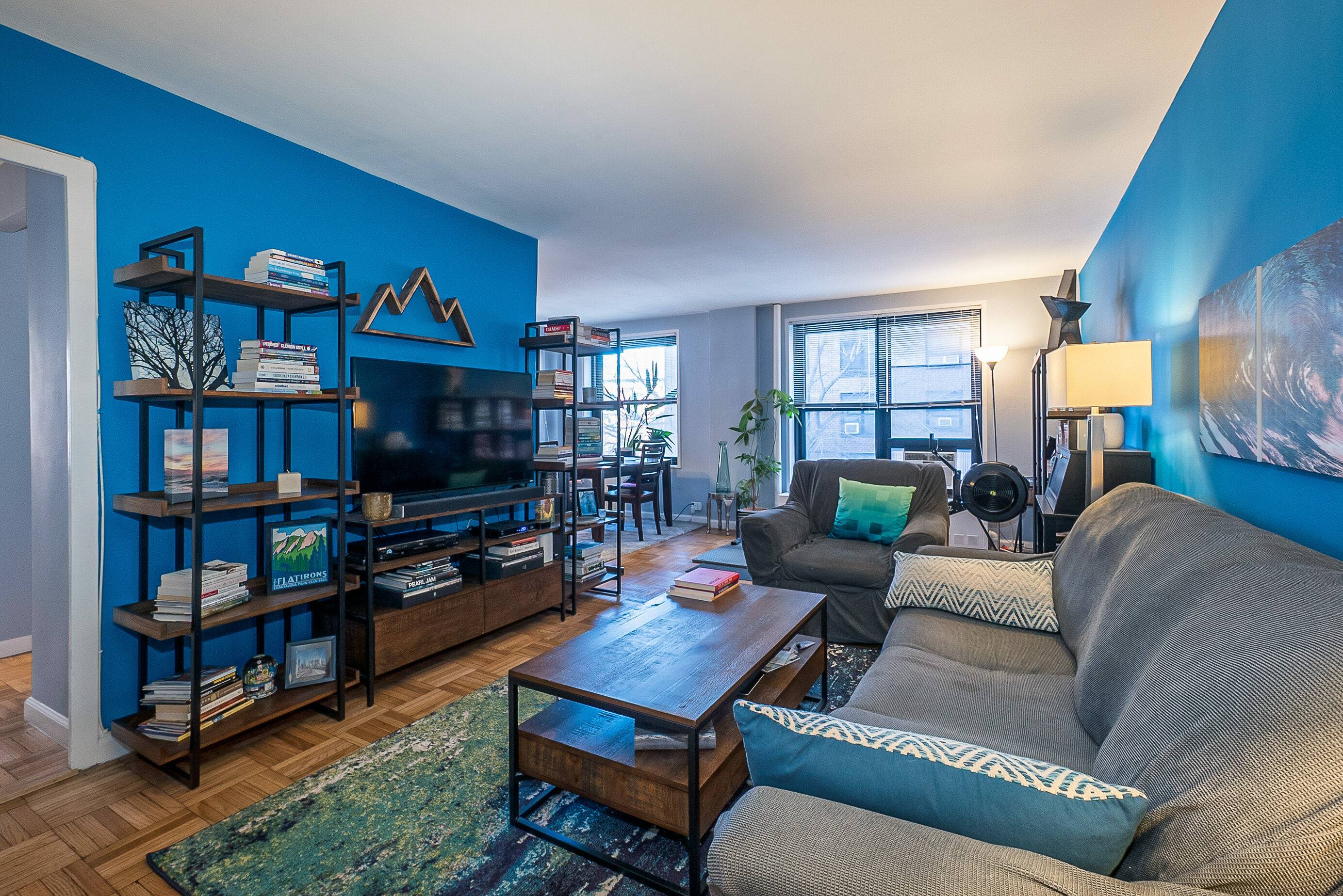 Welcome to this beautiful one bedroom, one bathroom in the prewar Clinton Hill Cooperative.