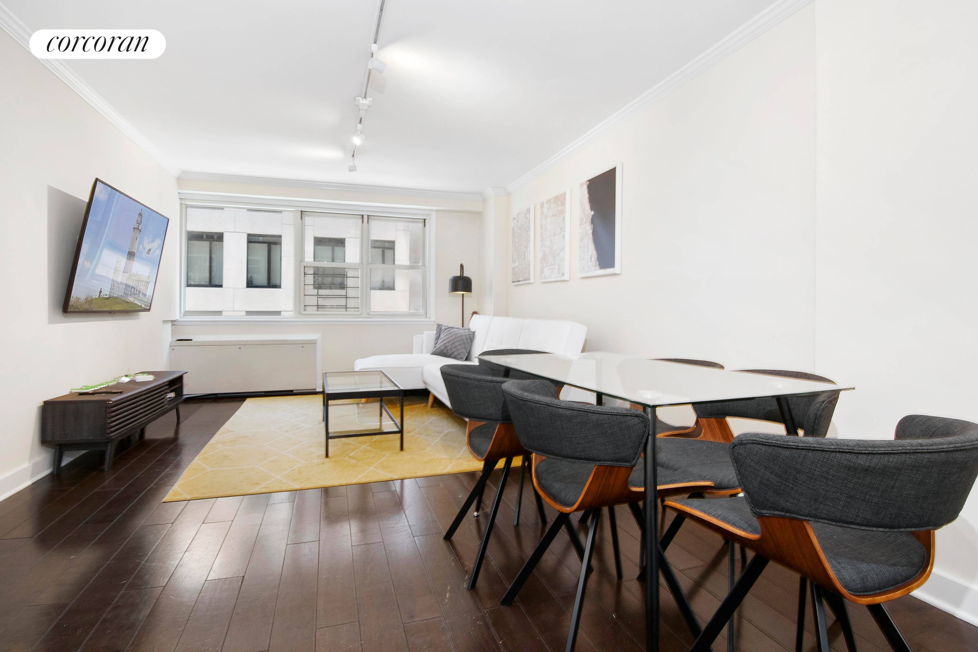 First Open House Sunday, February 19th from 12 00pm 1 00pm Renovated 1 bedroom for sale in the heart of Brooklyn Heights, with modern finishes, a new backsplash, stainless steel ...