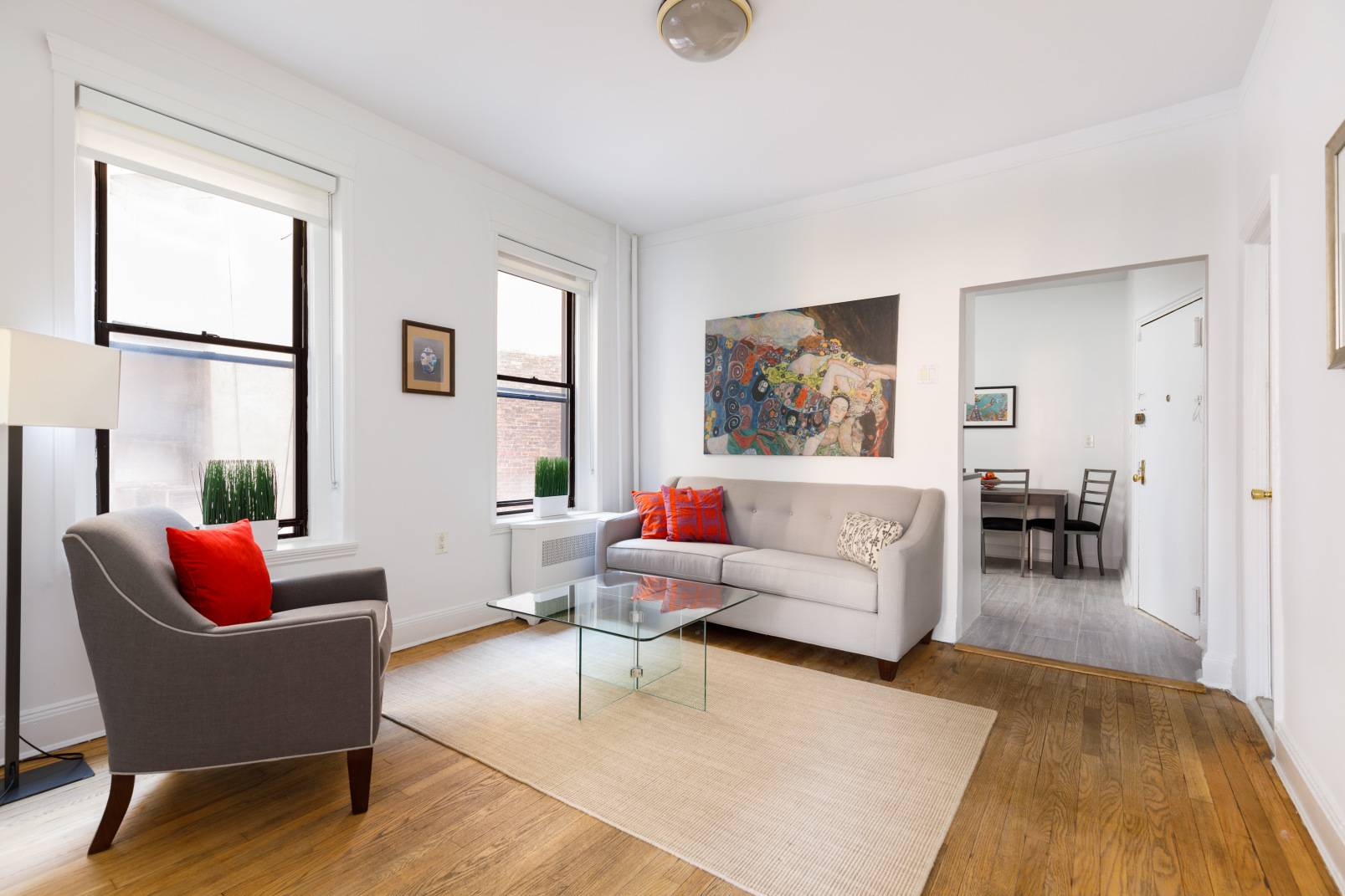 Move right into this newly renovated two bedroom coop that conveniently straddles Park Slope and Prospect Heights.
