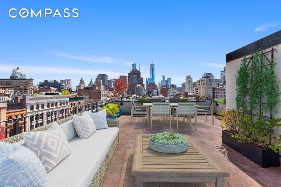 Ultra rare Duplex Penthouse with Private Roofdeck in the heart of SOHO.