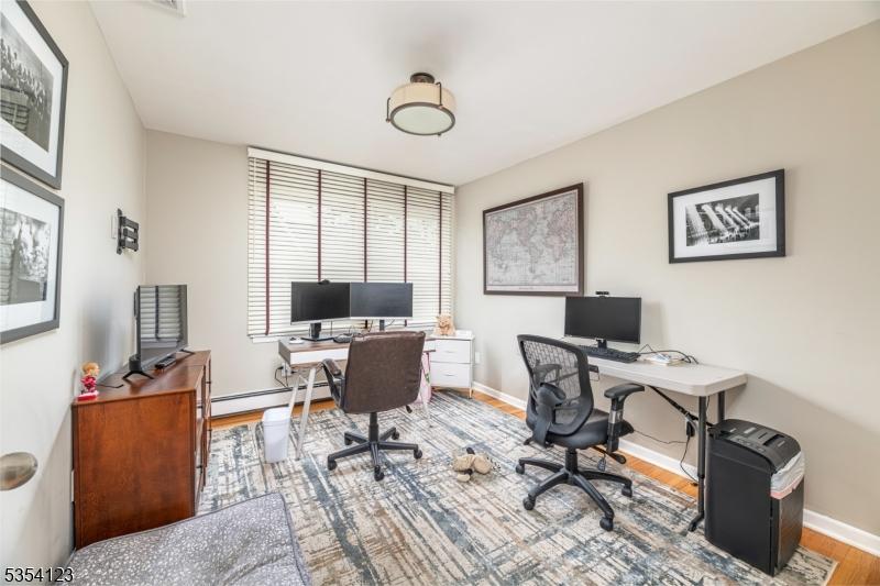 Bedroom or Office