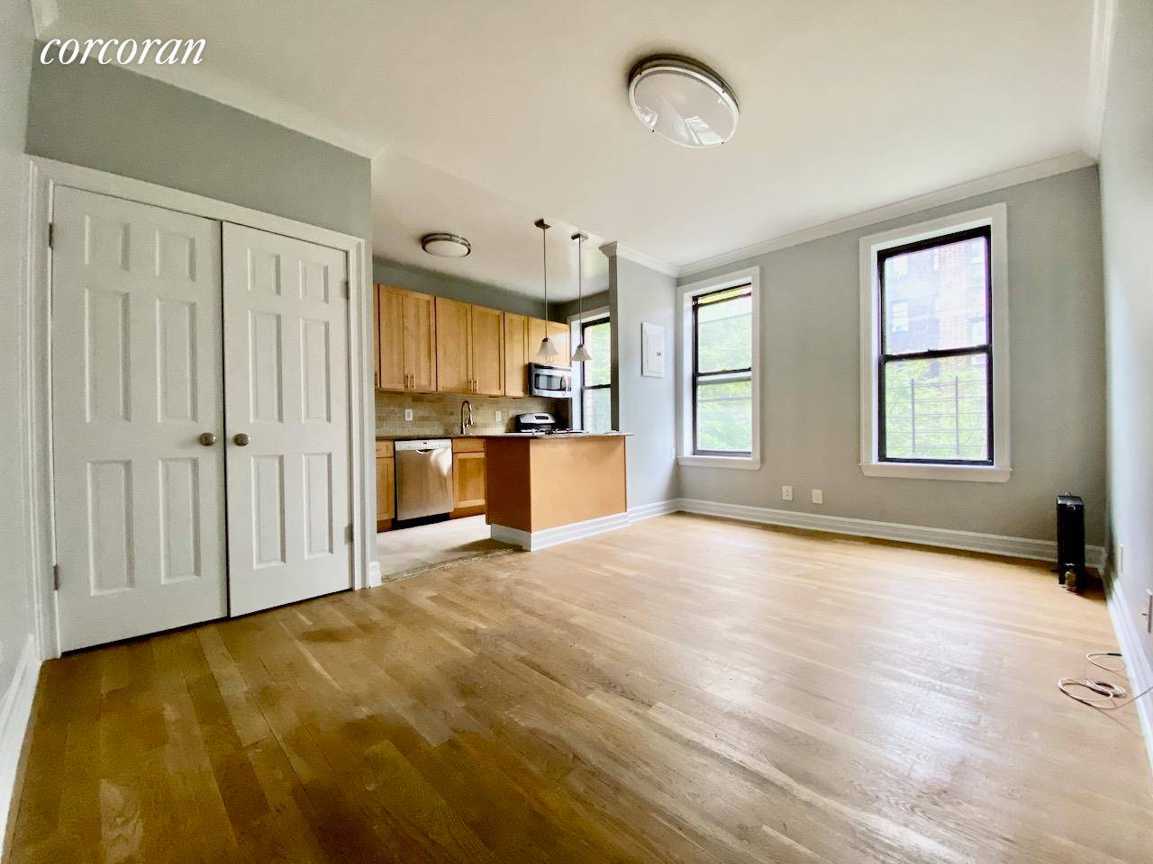 3 Bedroom 1. 5 bath apartment in the Heart of South Harlem !