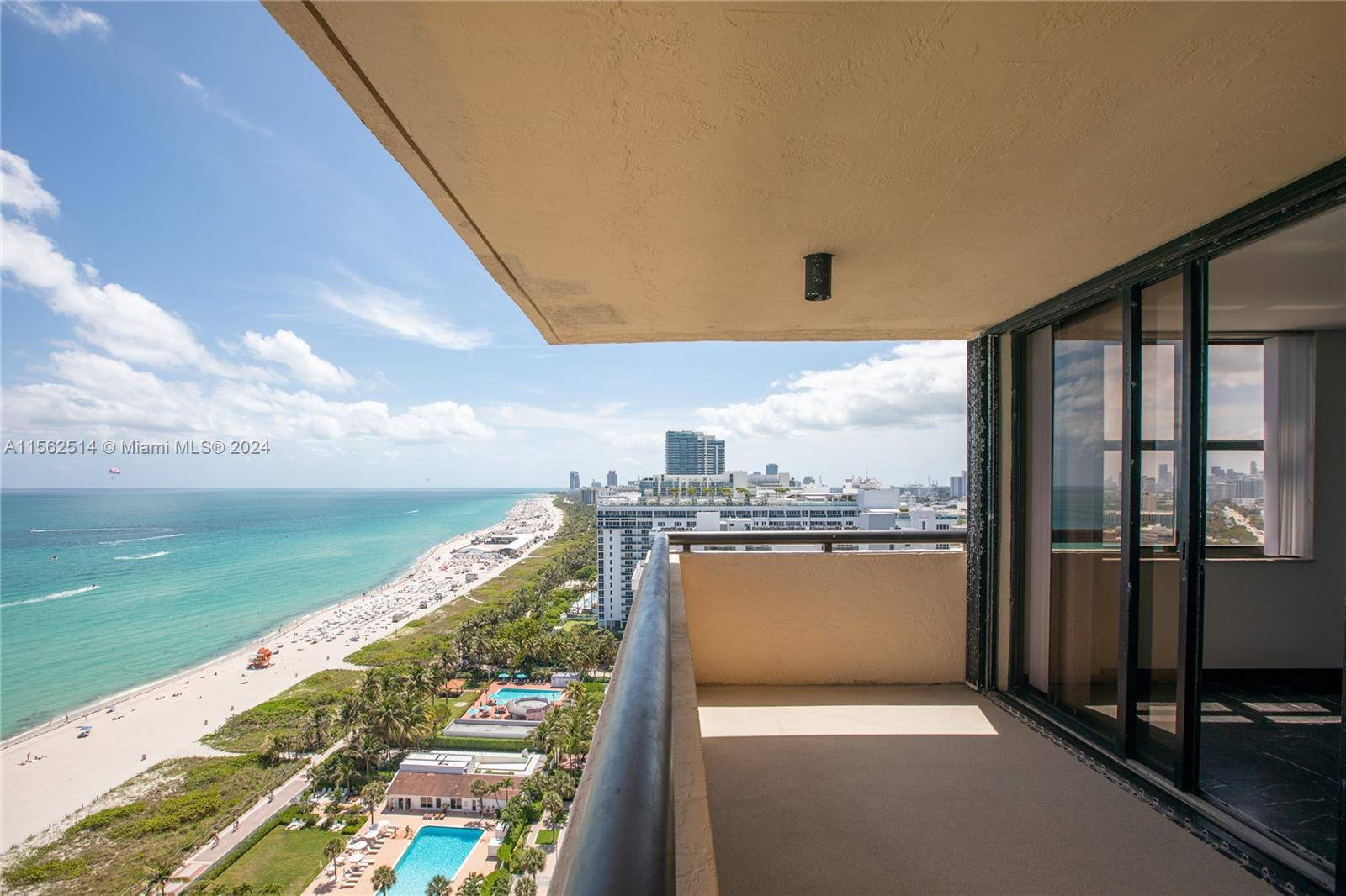 Experience breathtaking direct ocean views, as well as gorgeous city and bay views, from this very unique high floor unit at the prestigious Club Atlantis Condo.
