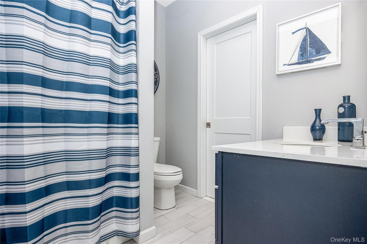 1st Floor Bathroom