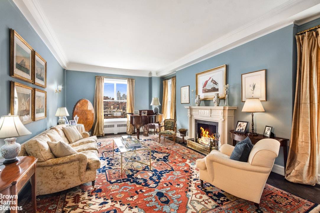 Located in a prestigious white glove cooperative on the corner of 72nd Street and Park Avenue, this high floor nine room residence offers exceptional space, over ten foot ceilings and ...